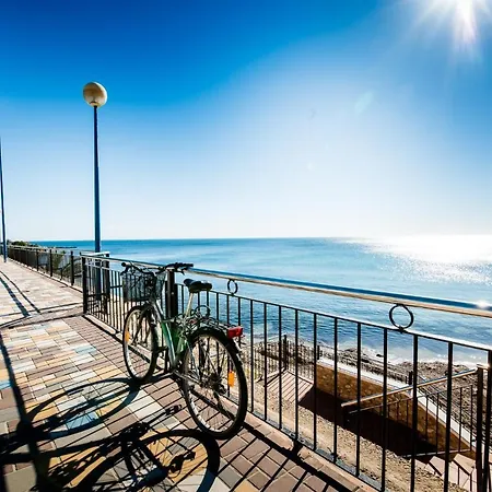 Eluxuria Sunny Apartment Torrevieja