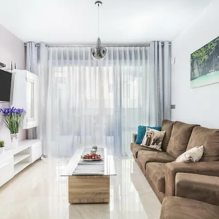 Eluxuria Sunny Apartment *
