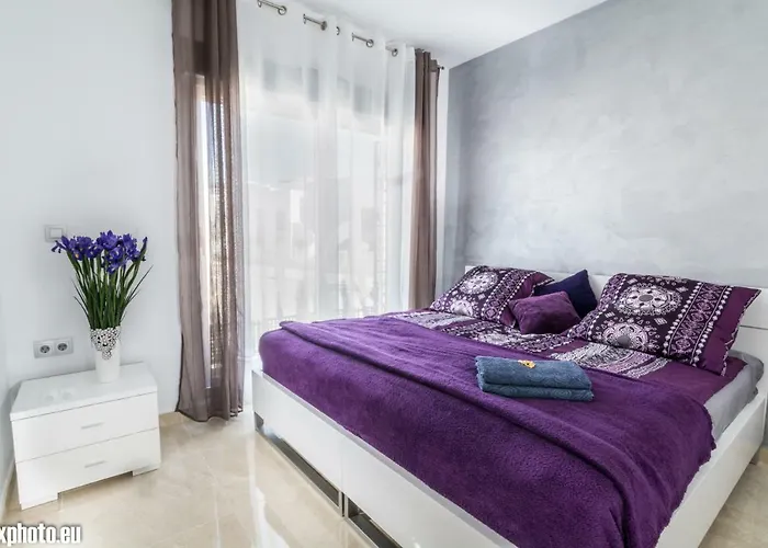 Eluxuria Sunny Апартаменты *