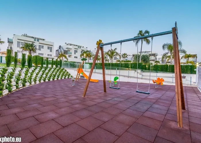 Eluxuria Sunny Апартаменты Торевьиа