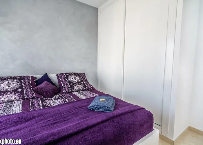 Eluxuria Sunny Апартаменты Торевьиа